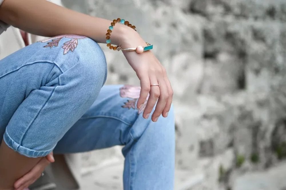 Baltic Amber and Gemstones Adult Bracelet Made by UMAI - Pain Relief from Carpel Tunnel - Made of Certified Baltic Amber - Anti-inflammatory (Raw Honey/Blue Quartz) Baltic Amber Bracelet Review-woman wearing bracelet